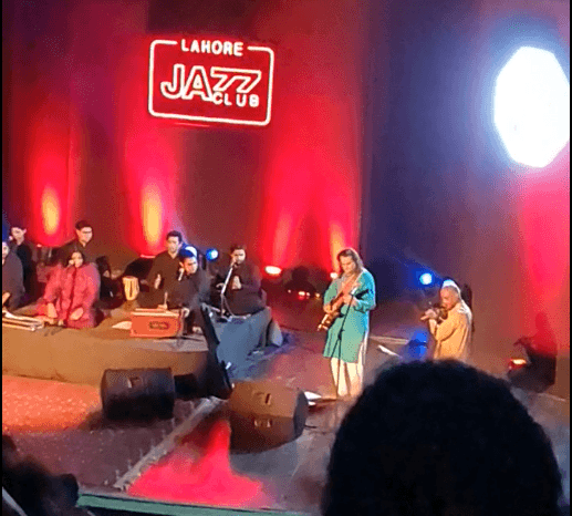 Cover Image for In Praise of Non-Idealness/Non-Idleness: Mekaal Hasan’s Night of Song